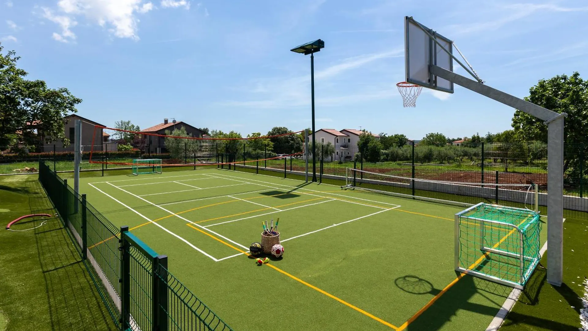 Apartments Grota Porec 0*,